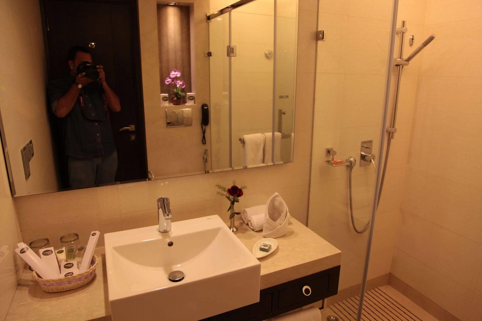 โรงแรมฟลอเรนซ์ นิวเดลี ภายนอก รูปภาพ
